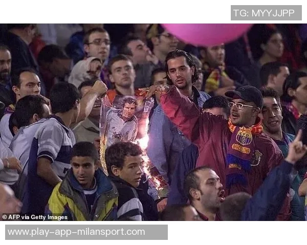 拉波尔塔回忆菲戈在巴萨的辉煌岁月强调生活必须向前看 拉波尔塔回忆菲戈在巴萨的辉煌岁月强调生活必须向前看