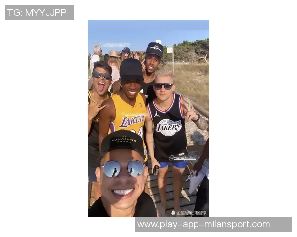 模特揭维尼修斯不当行为内幕私密照片和三人行暗示引发热议 模特揭维尼修斯不当行为内幕私密照片和三人行暗示引发热议