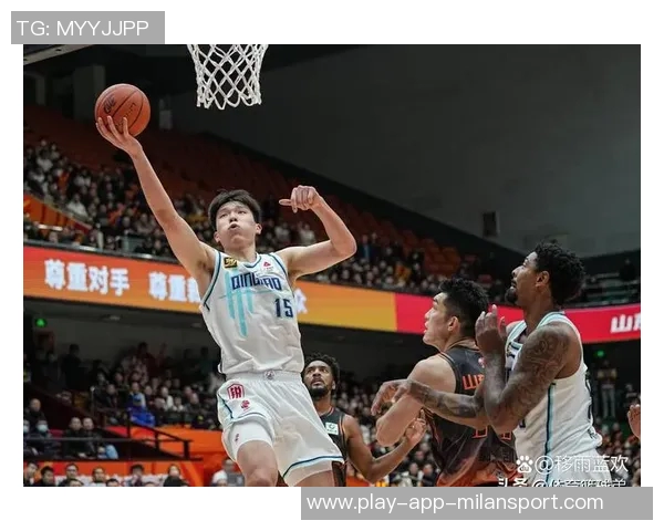 媒体人分析杨瀚森表现：提升速度与对抗能力控制犯规成关键