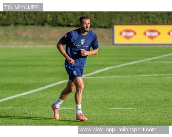 克里斯坦特谈加图索与球队斗志透露自己在多个位置上均能发挥出色 克里斯坦特谈加图索与球队斗志透露自己在多个位置上均能发挥出色