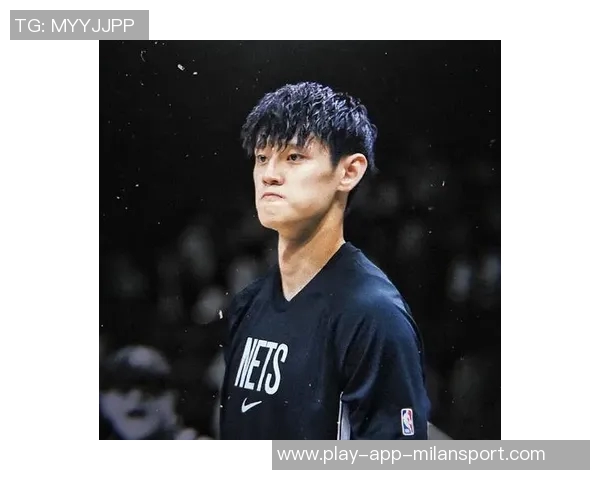 曾凡博向队友请求传球却遭无视队友选择独自进攻引发热议 曾凡博向队友请求传球却遭无视队友选择独自进攻引发热议