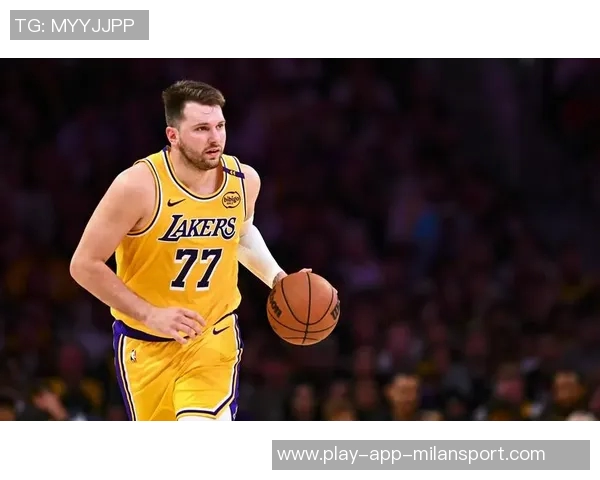 巴克利指出东契奇与詹姆斯防守不足湖人需其他球员积极补位提升防守力度 巴克利指出东契奇与詹姆斯防守不足湖人需其他球员积极补位提升防守力度