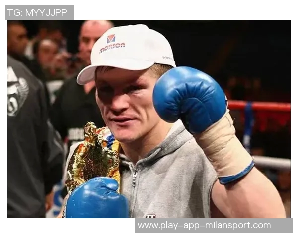 曼城致敬拳王哈顿今日齐聚曼彻斯特大教堂为他送行 曼城致敬拳王哈顿今日齐聚曼彻斯特大教堂为他送行