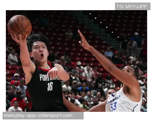 杨瀚森夏季联赛收视率创纪录正崛起为新一代篮球偶像 杨瀚森夏季联赛收视率创纪录正崛起为新一代篮球偶像