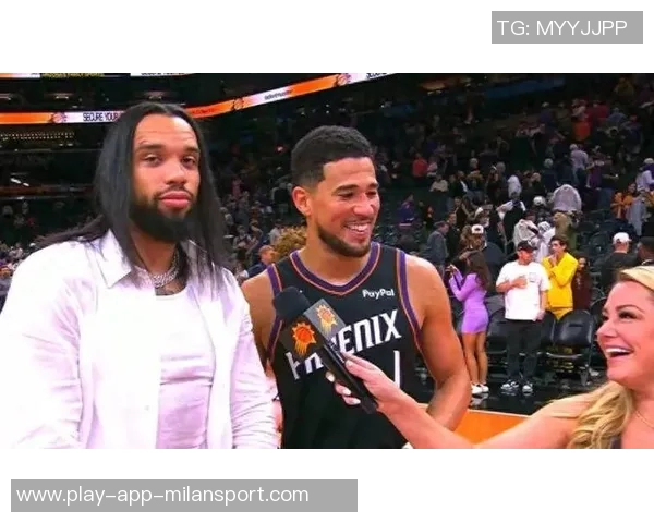 布克赞狄龙拼搏精神感染全队展现出极高的品性与刻苦态度 布克赞狄龙拼搏精神感染全队展现出极高的品性与刻苦态度