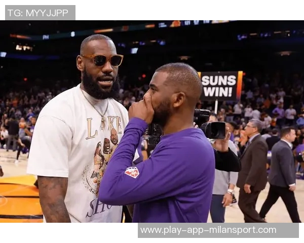 保罗曾接近加盟湖人与詹姆斯共争冠军如今机会难得 保罗曾接近加盟湖人与詹姆斯共争冠军如今机会难得