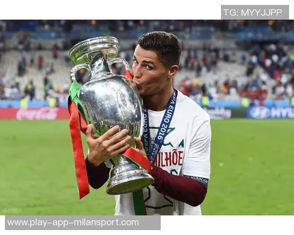 C罗梅西2025年进球对比梅西领先六球展现巅峰状态 C罗梅西2025年进球对比梅西领先六球展现巅峰状态