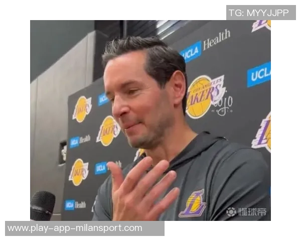 雷迪克谈太阳队合练情况强调球队凝聚力与现实挑战 雷迪克谈太阳队合练情况强调球队凝聚力与现实挑战